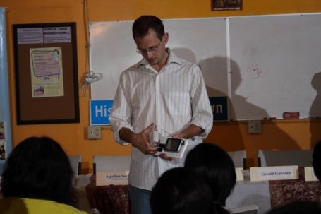 UCLA Remap's Jeff Burke showing everyone how to use the Mobile Hi Fi Immigrant's Guides. 